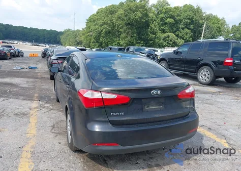 2016 Kia Forte Lx z USA, uszkodzony, nr VIN KNAFK4A67G5542527